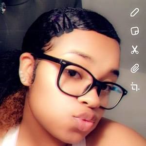 Meet your Posher, Destini